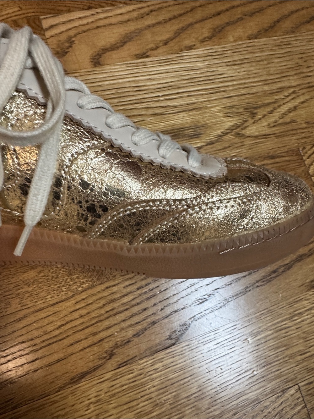 Dolce Vita Women’s Metallic Gold Lace-Up Sneakers - - Picture 7 of 7